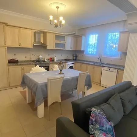 Erguen 37-2 Apartment